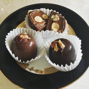 Toasted Hazelnut & Caramel- 6 piece- Dark Milk Chocolate Blend